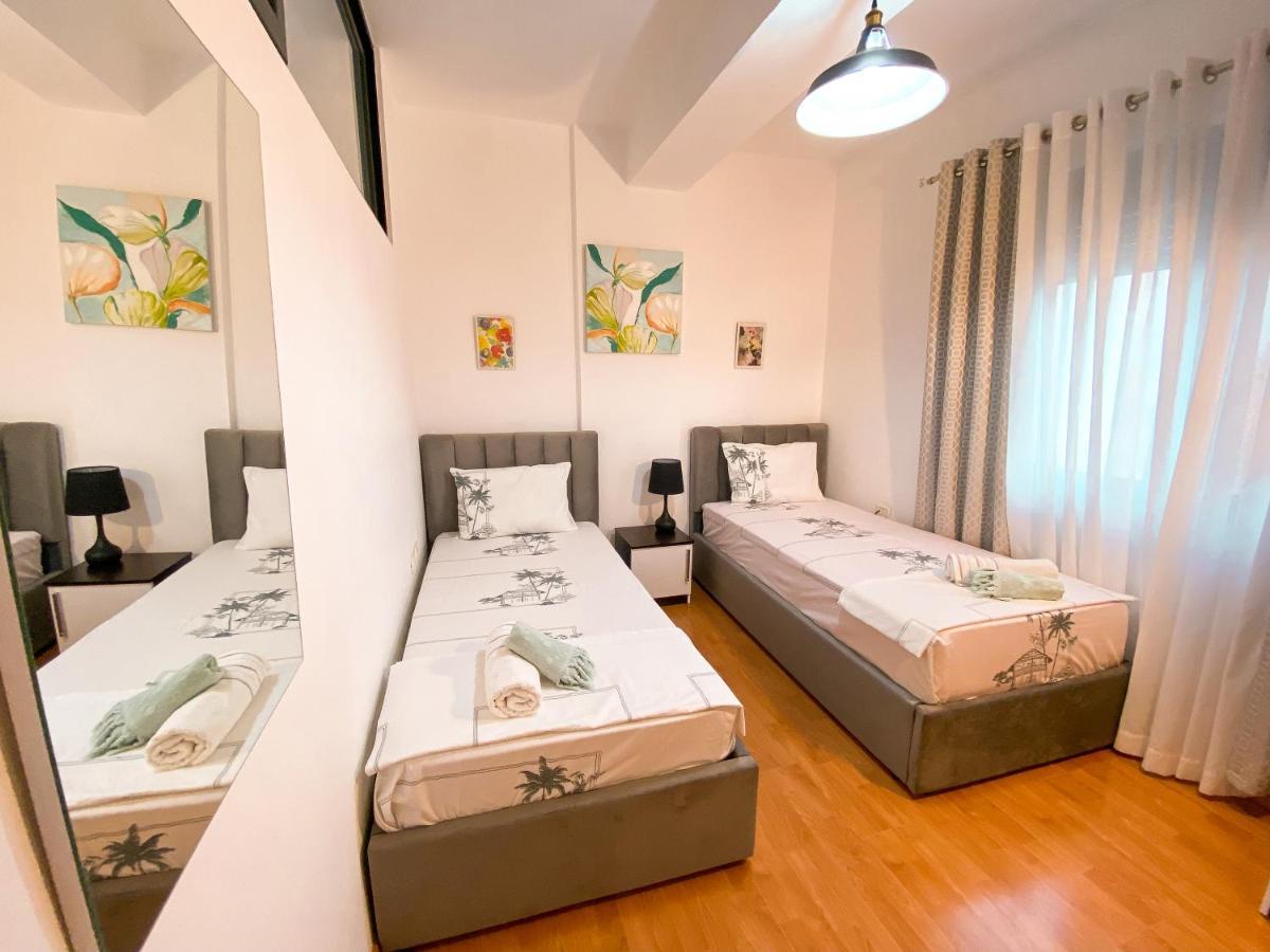Tirana Views Apartment - Comfy & Spacious Extérieur photo